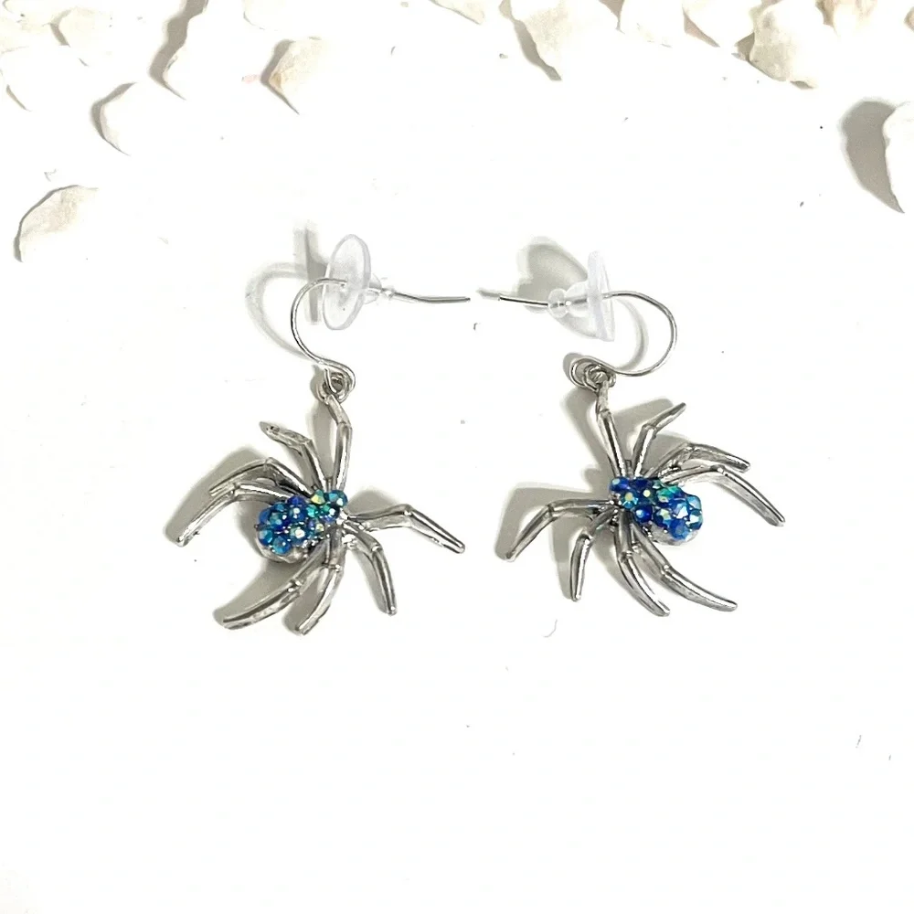 Spider Earrings NEW ITEM - Picture 3 of 3